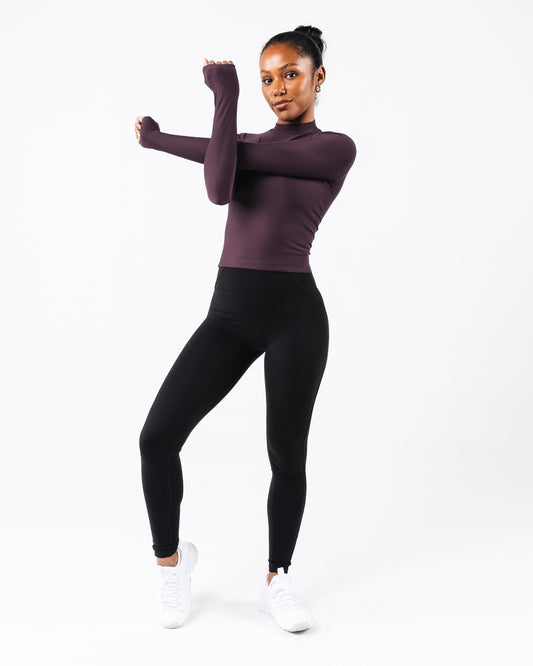 Basics Turtleneck - Black Garnet