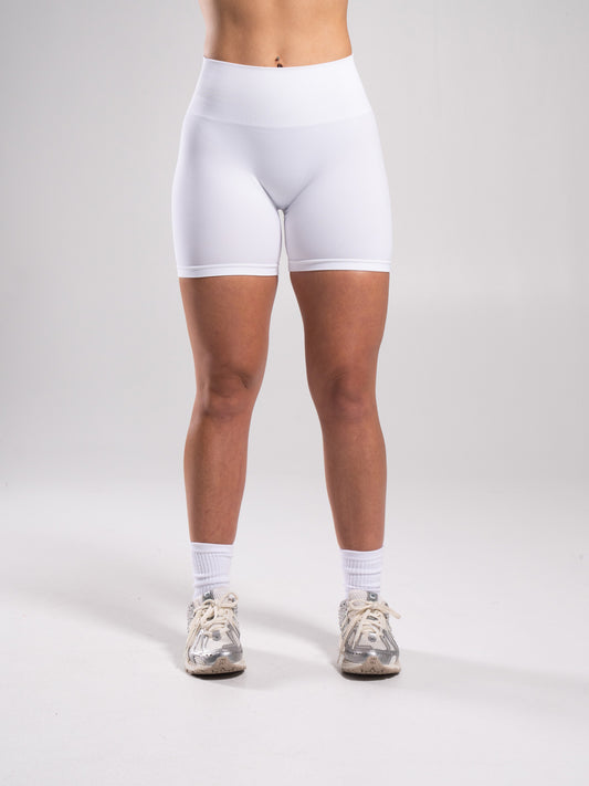 Pump Mid Rise Short - White